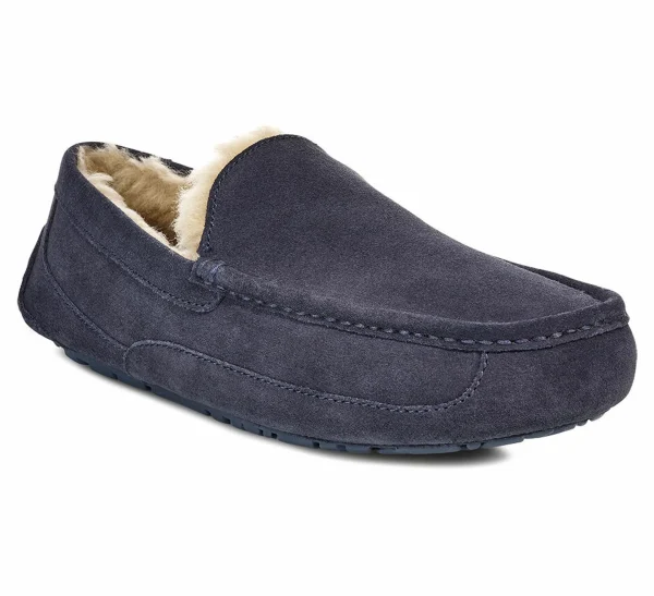 UGG Ascot Marine 3